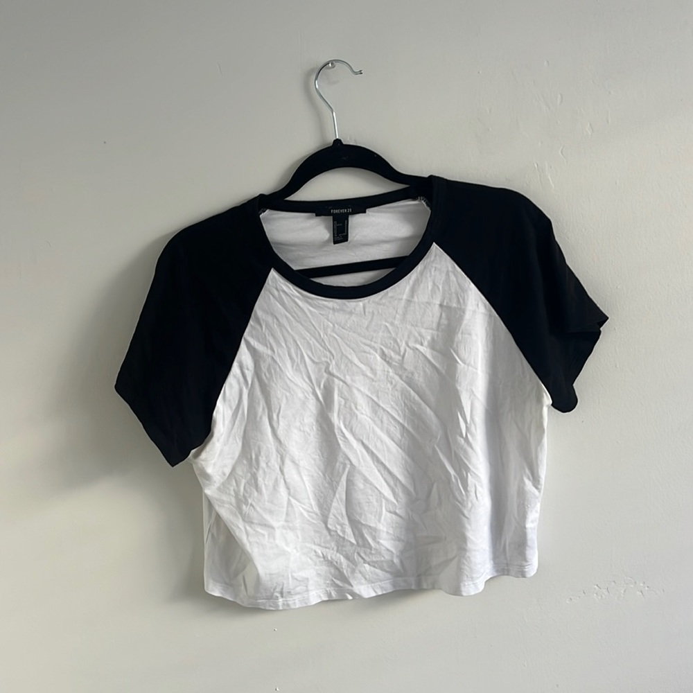 Cropped tee!